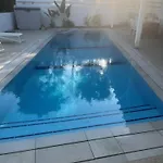 Riverland Turtle Villa-1min Walk To Villa *