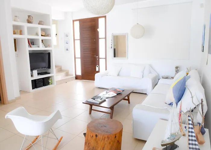 Riverland Turtle Villa-1min Walk To Protaras