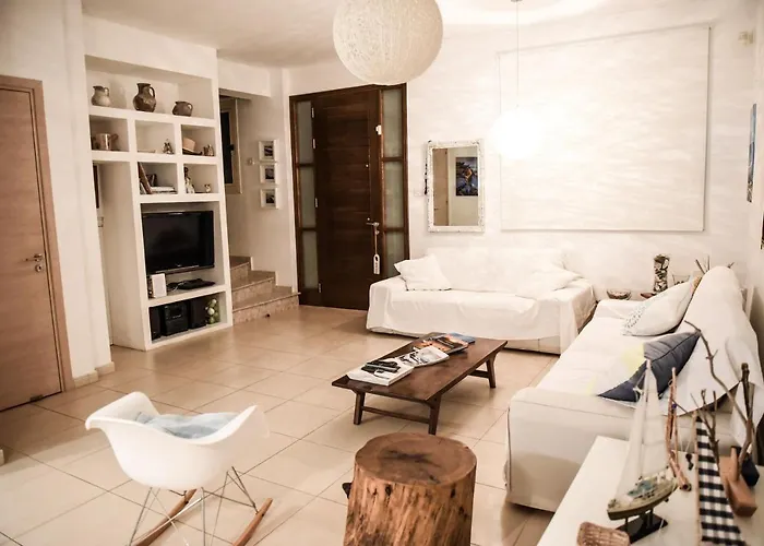 Riverland Turtle Villa-1min Walk To Vila Protaras