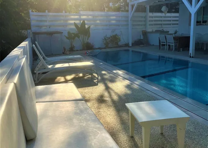 Riverland Turtle Villa-1min Walk To Protaras