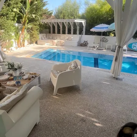 Riverland Turtle Villa-1min Walk To