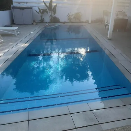 Riverland Turtle Villa-1min Walk To Villa *