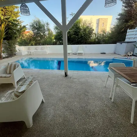 Riverland Turtle Villa-1min Walk To