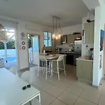 فيلة Riverland Turtle Villa-1min Walk To