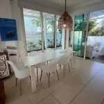 Riverland Turtle Villa-1min Walk To فيلة