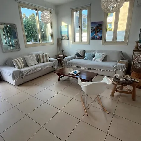 Riverland Turtle Villa-1min Walk To *