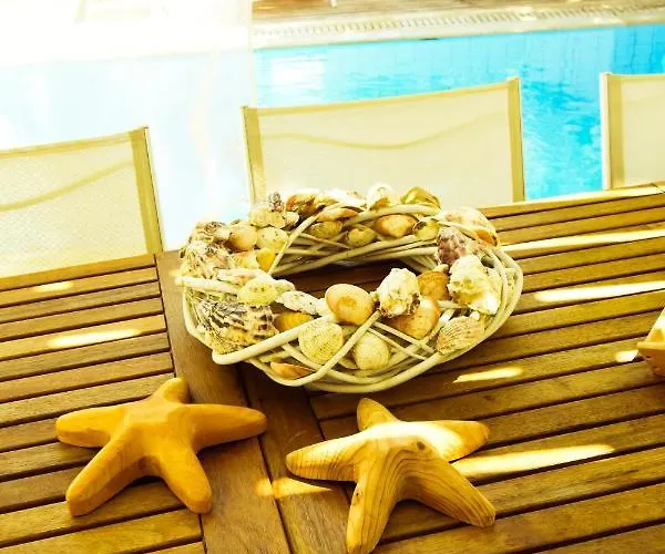 Riverland Turtle Villa-1min Walk To *