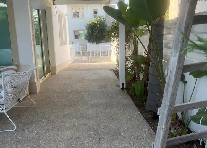 Riverland Turtle Villa-1min Walk To פרוטאראס