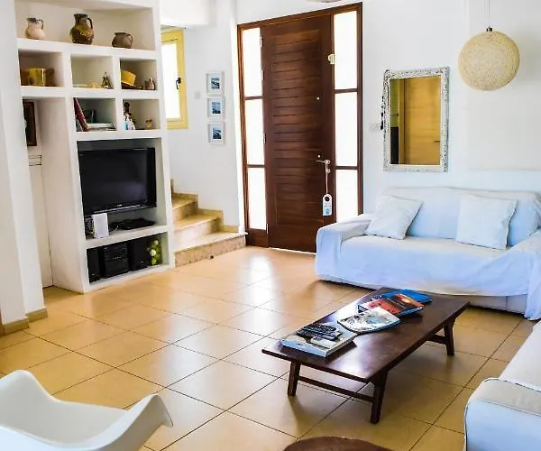 Riverland Turtle Villa-1min Walk To Vilă Protaras