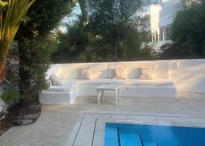 Riverland Turtle Villa-1min Walk To