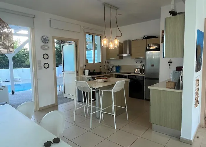 Vilă Riverland Turtle Villa-1min Walk To