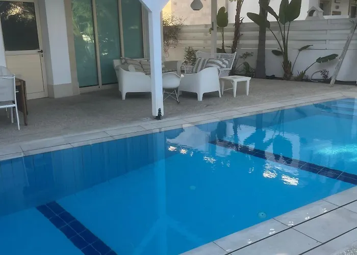 Riverland Turtle Villa-1min Walk To Protaras